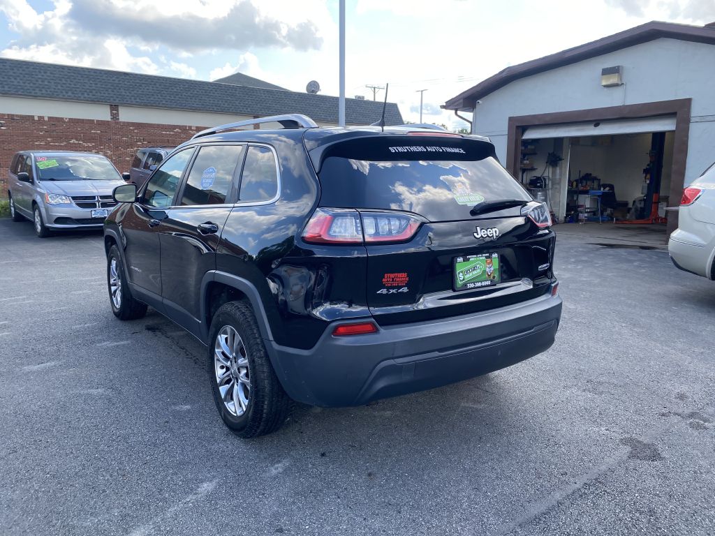 Photo 7 of this JEEP CHEROKEE