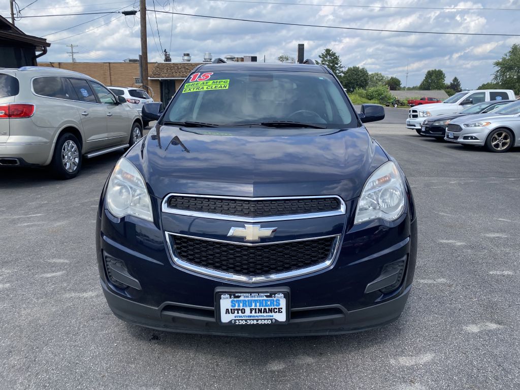 Photo 2 of this CHEVROLET EQUINOX