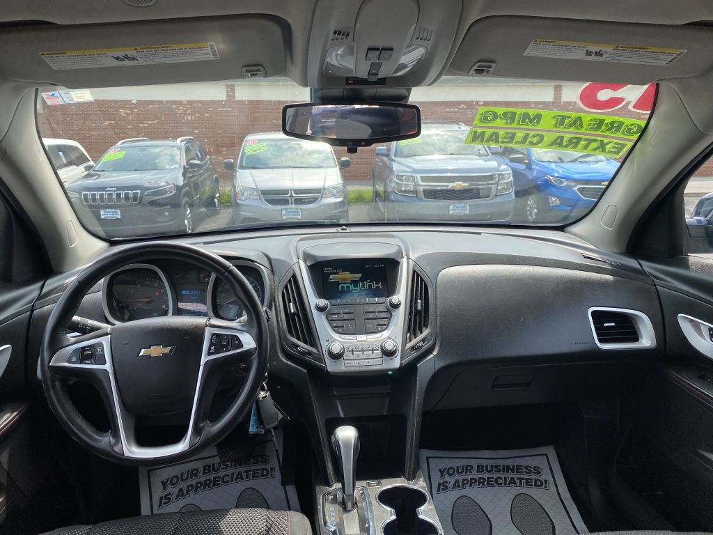 Photo 9 of this CHEVROLET EQUINOX