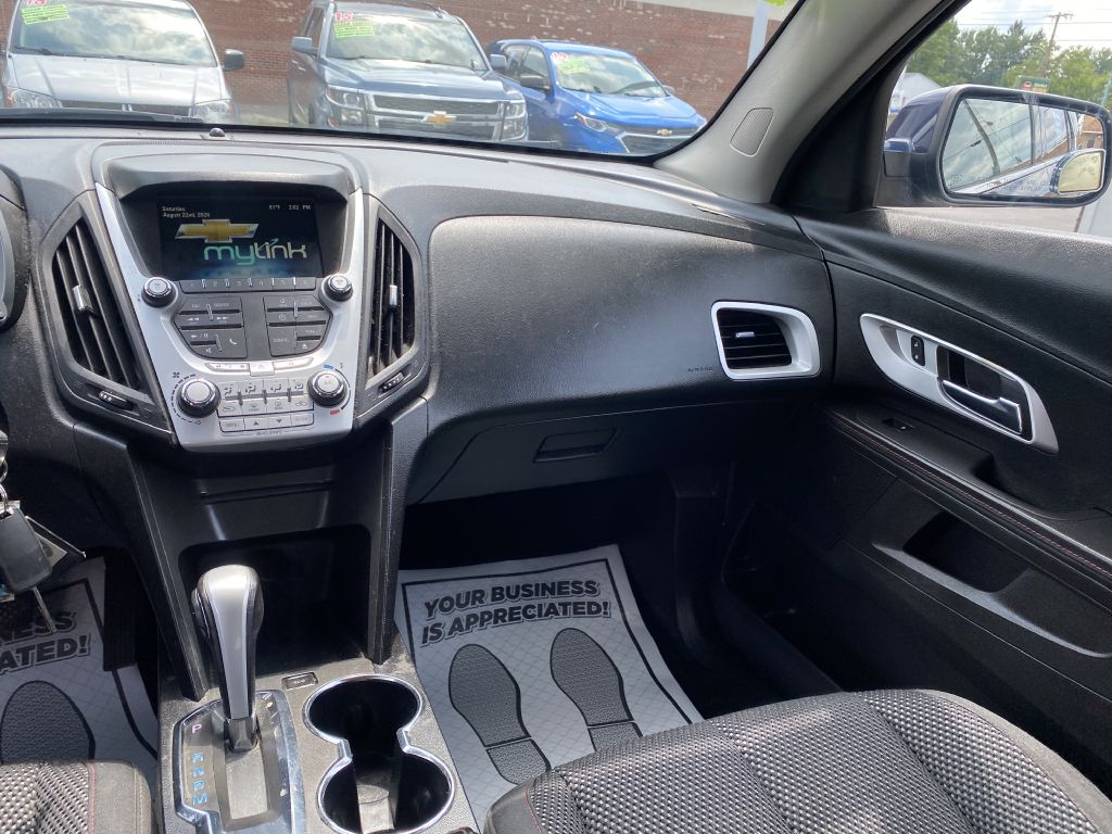 Photo 11 of this CHEVROLET EQUINOX