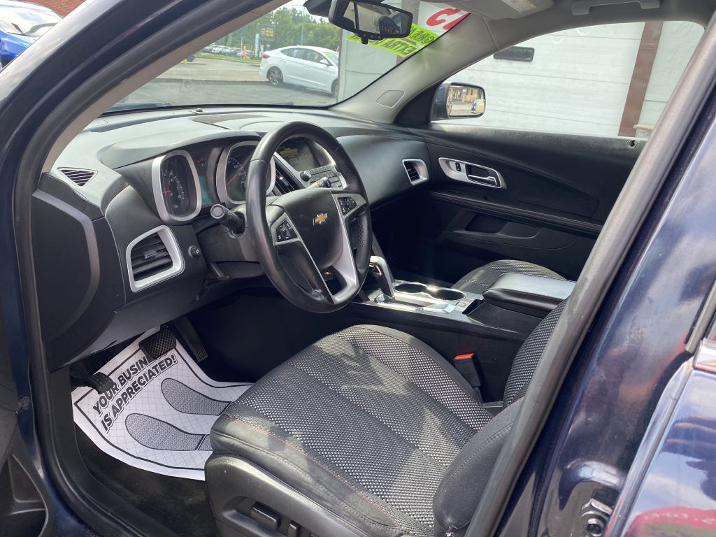Photo 14 of this CHEVROLET EQUINOX