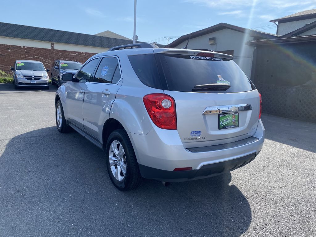 Photo 7 of this CHEVROLET EQUINOX