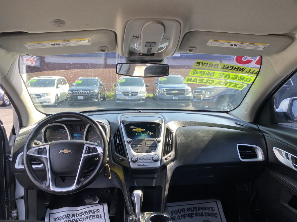 Photo 9 of this CHEVROLET EQUINOX