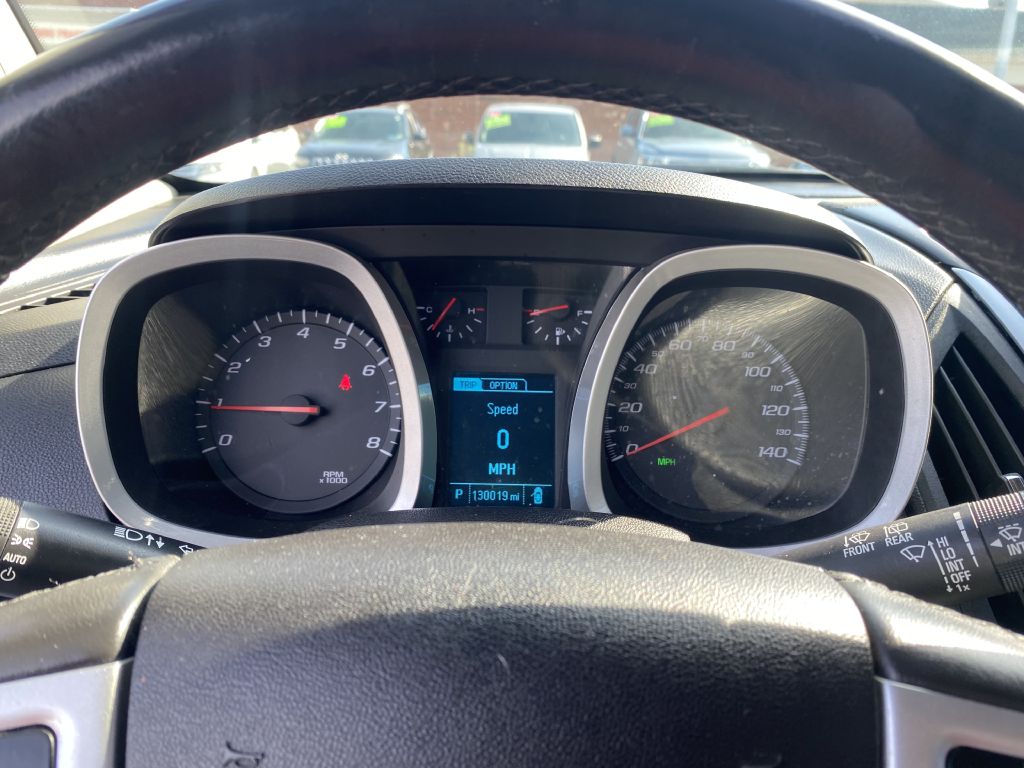 Photo 12 of this CHEVROLET EQUINOX