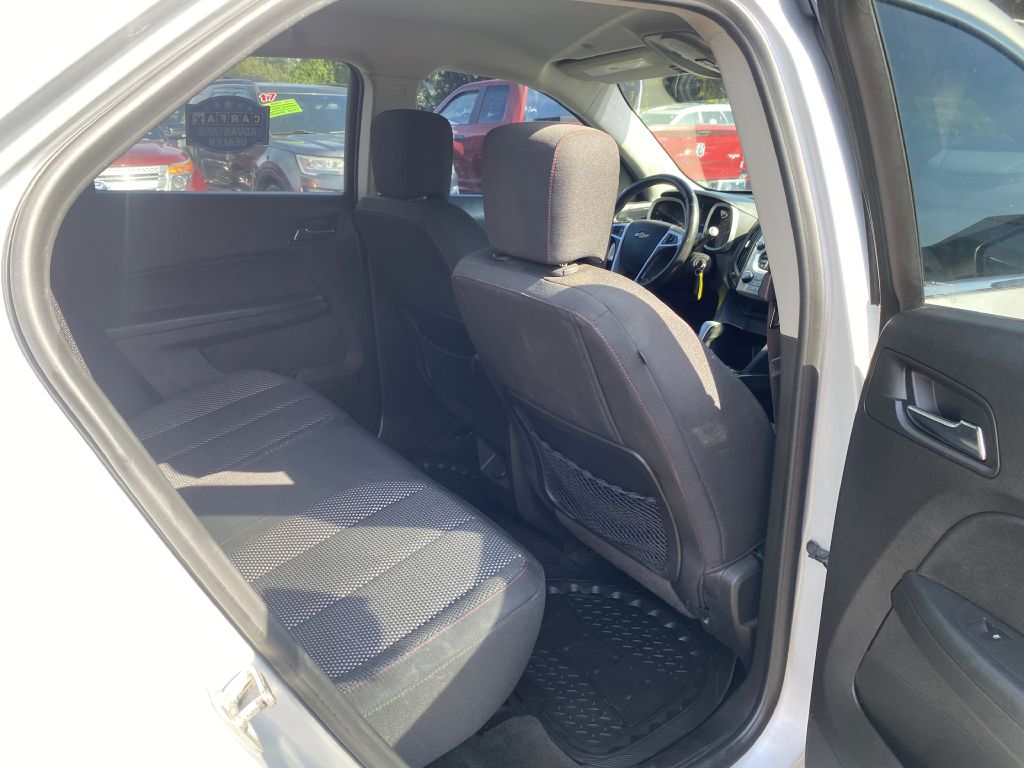 Photo 17 of this CHEVROLET EQUINOX