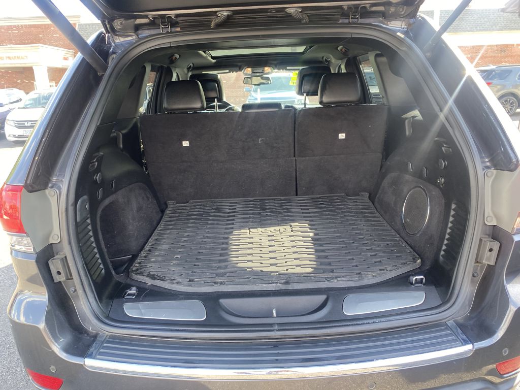 Photo 16 of this JEEP GRAND CHEROKEE