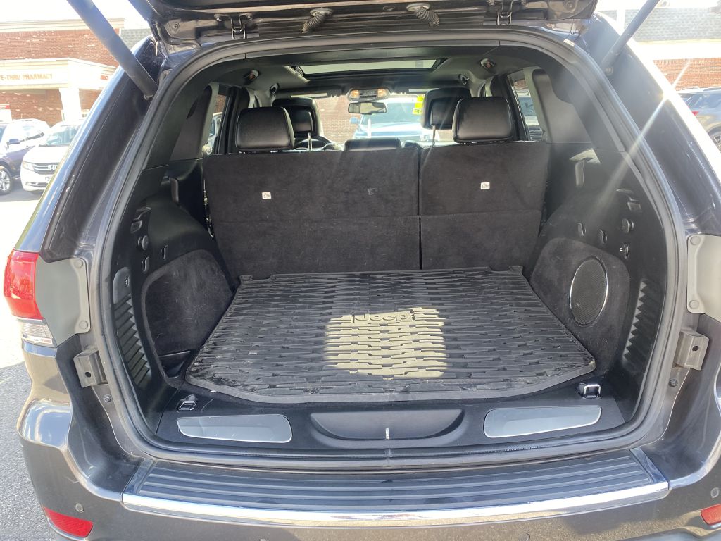 Photo 17 of this JEEP GRAND CHEROKEE