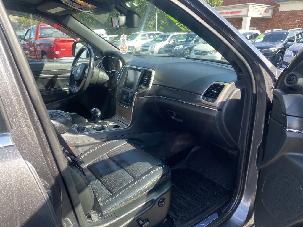 Photo 19 of this JEEP GRAND CHEROKEE