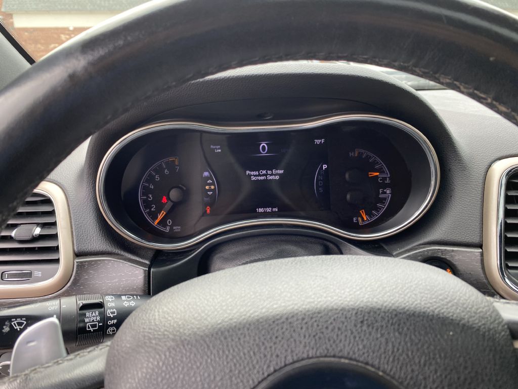 Photo 12 of this JEEP GRAND CHEROKEE