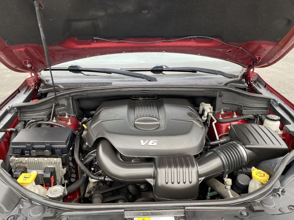 Photo 24 of this JEEP GRAND CHEROKEE