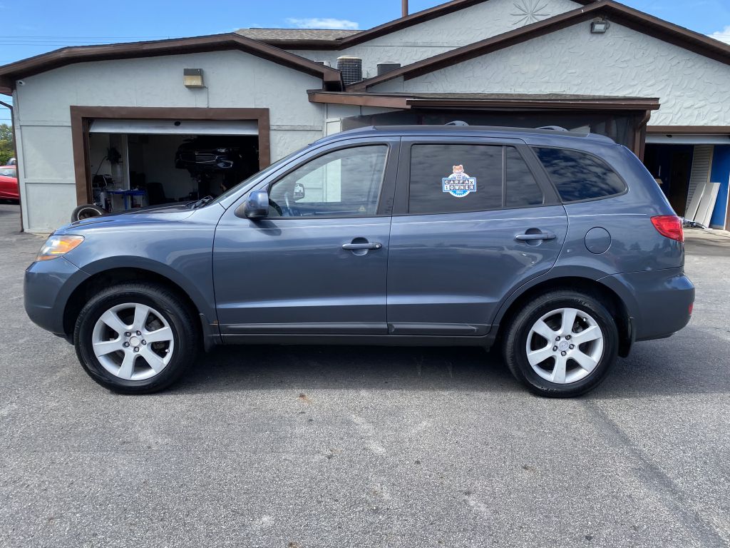Photo 8 of this HYUNDAI SANTA FE