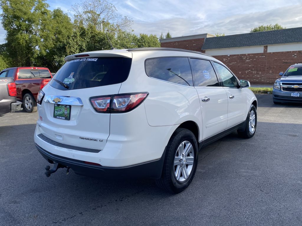 Photo 5 of this CHEVROLET TRAVERSE