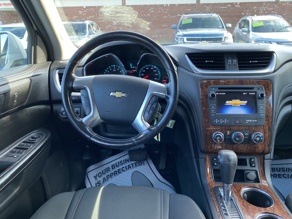 Photo 10 of this CHEVROLET TRAVERSE