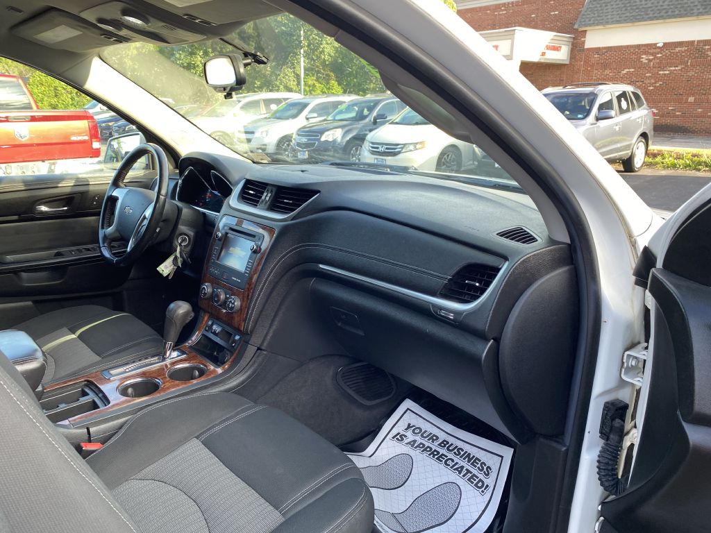 Photo 19 of this CHEVROLET TRAVERSE