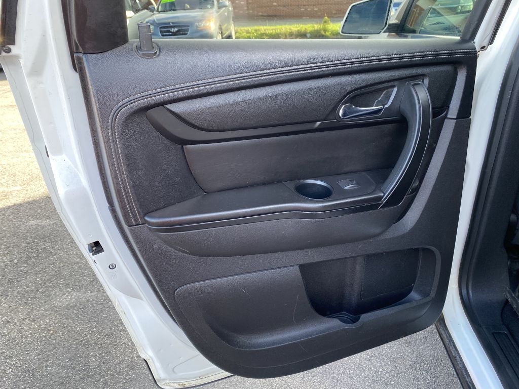 Photo 22 of this CHEVROLET TRAVERSE
