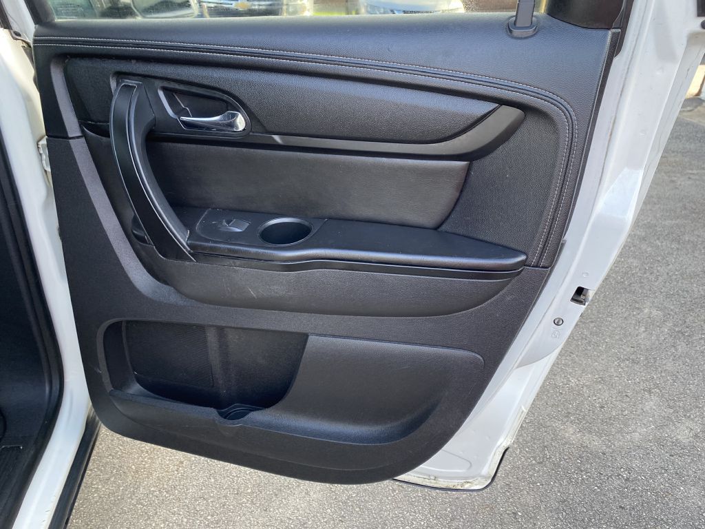 Photo 23 of this CHEVROLET TRAVERSE