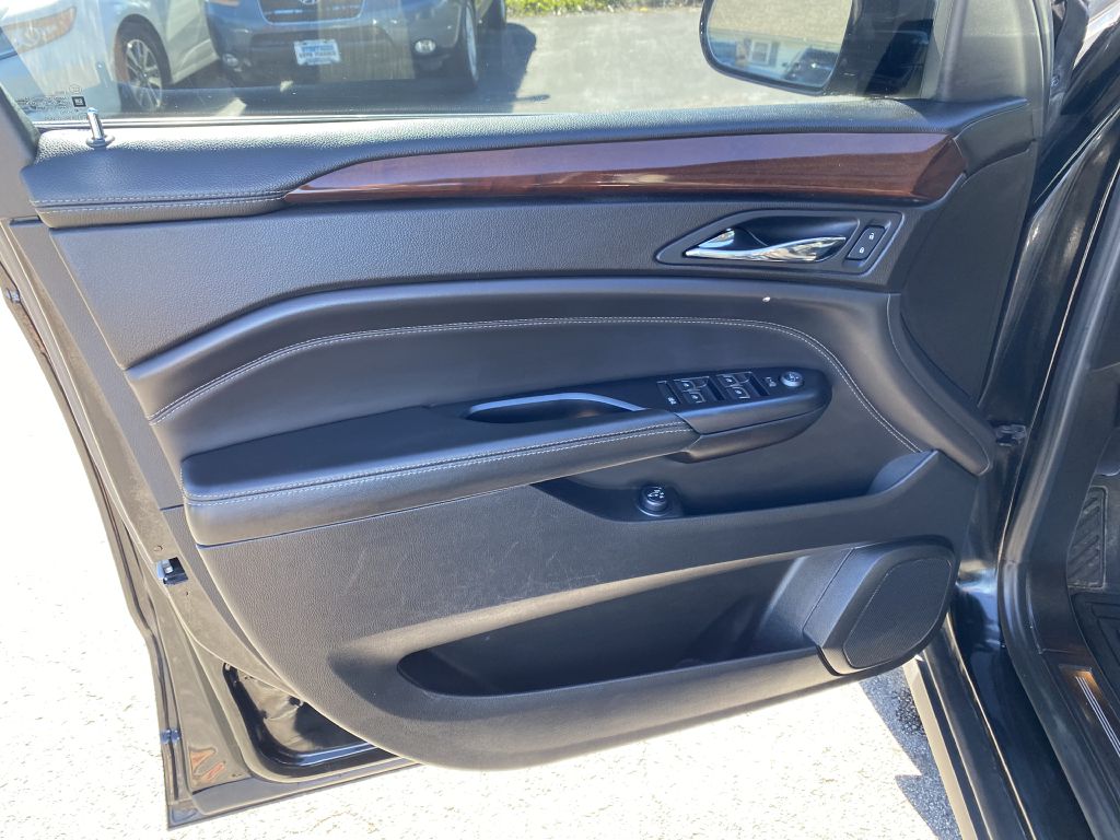 Photo 20 of this CADILLAC SRX