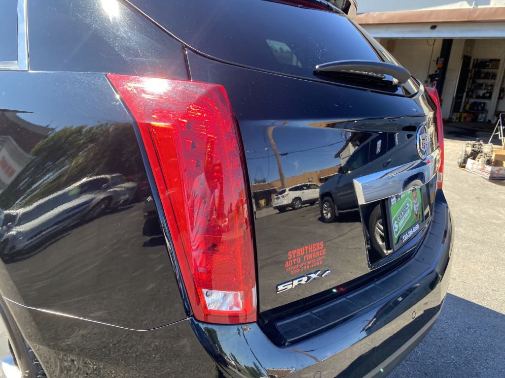 Photo 26 of this CADILLAC SRX