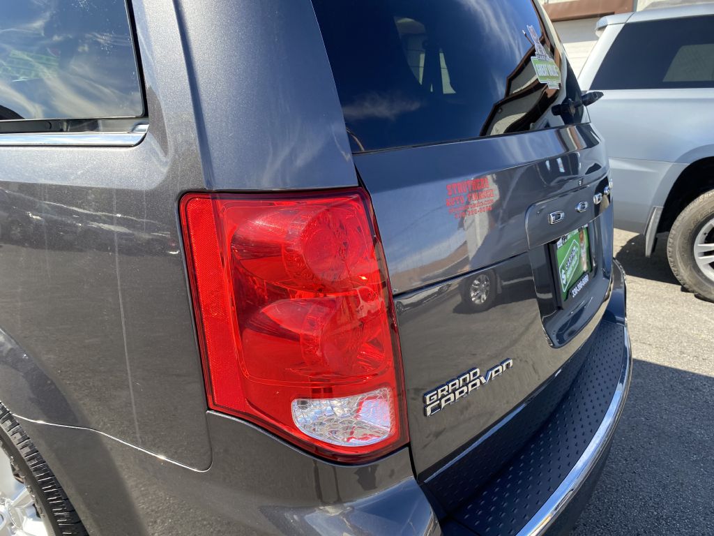 Photo 25 of this DODGE GRAND CARAVAN