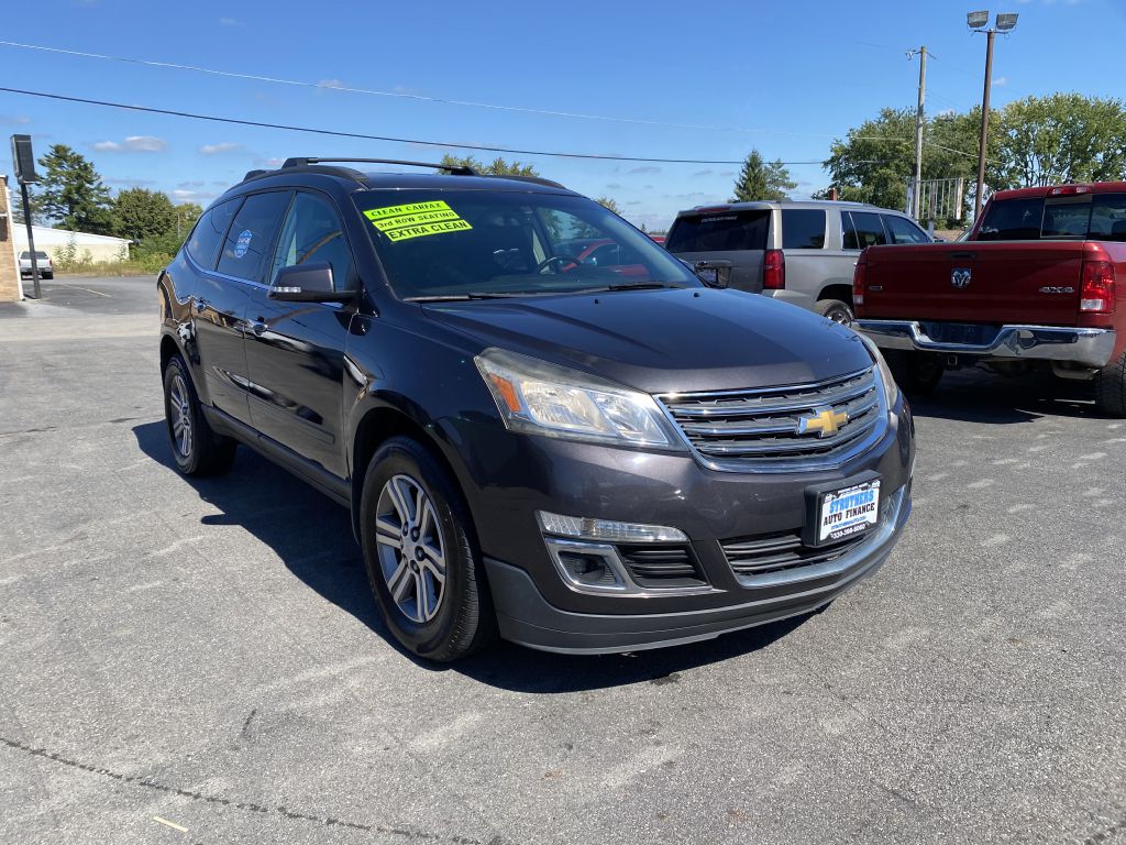 Photo 3 of this CHEVROLET TRAVERSE