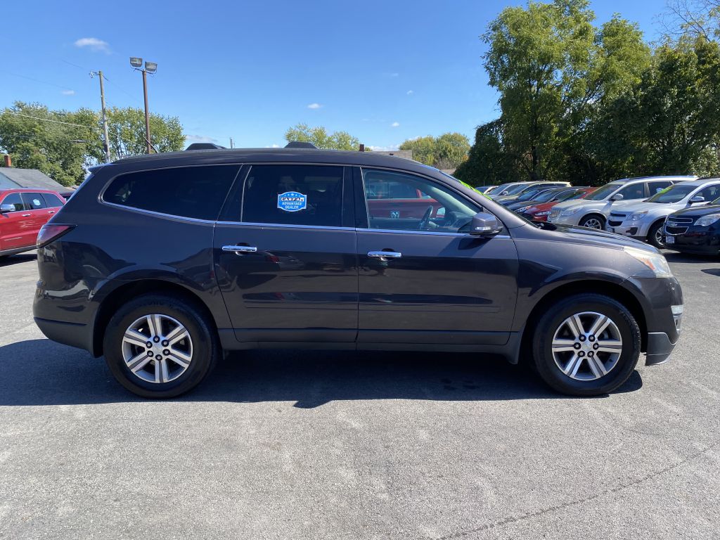 Photo 4 of this CHEVROLET TRAVERSE