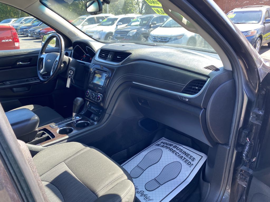 Photo 17 of this CHEVROLET TRAVERSE