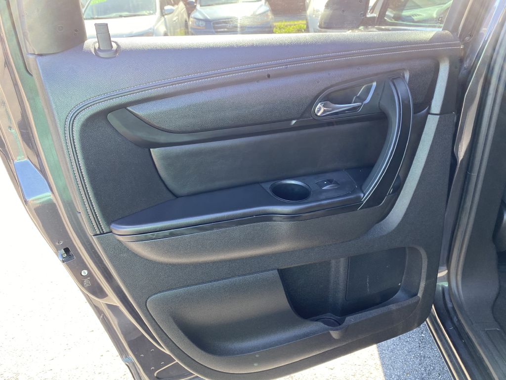 Photo 20 of this CHEVROLET TRAVERSE