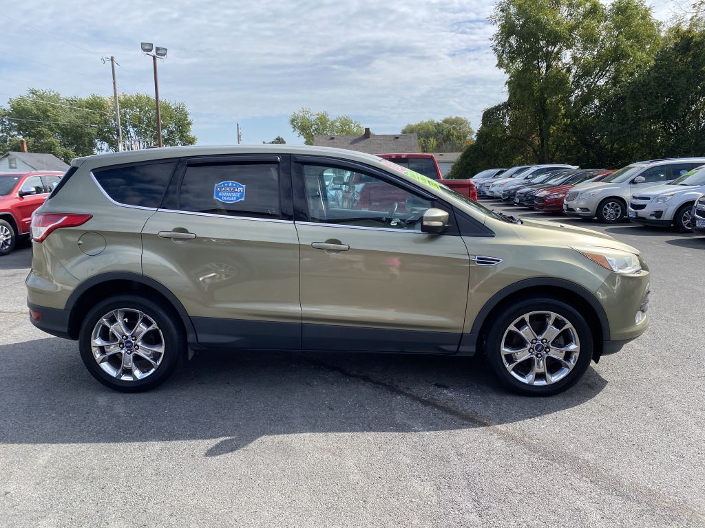 Photo 4 of this FORD ESCAPE