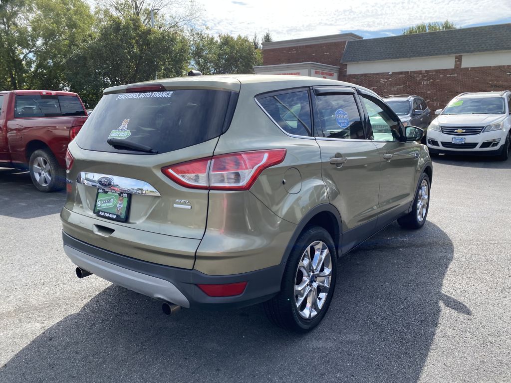 Photo 5 of this FORD ESCAPE
