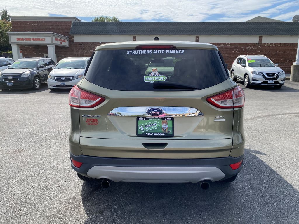 Photo 6 of this FORD ESCAPE