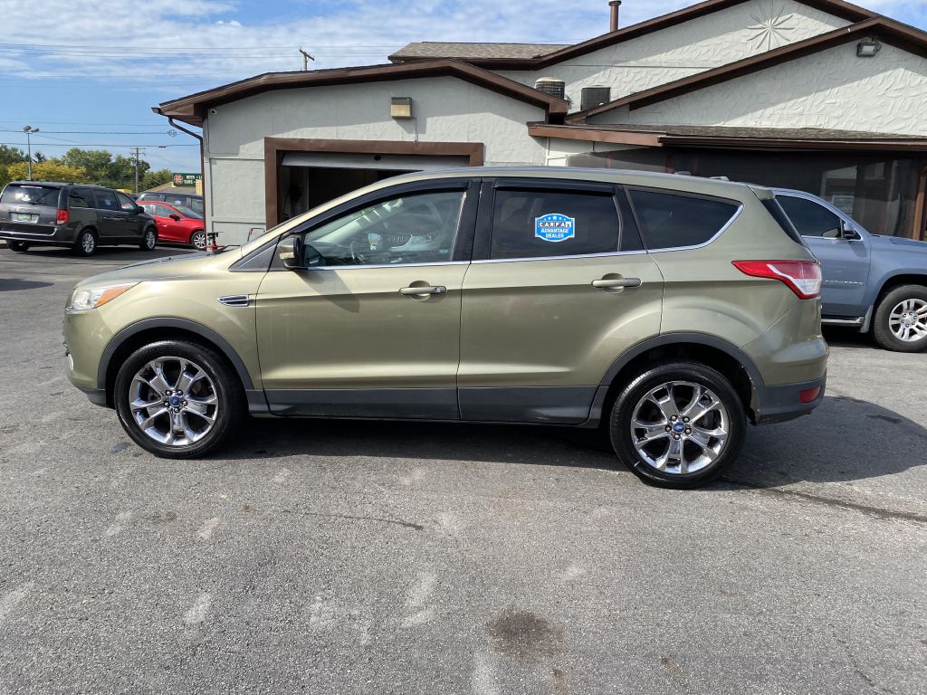 Photo 8 of this FORD ESCAPE