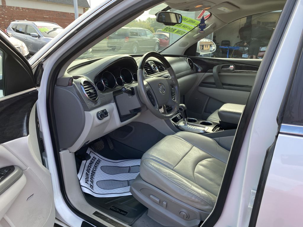 Photo 14 of this BUICK ENCLAVE