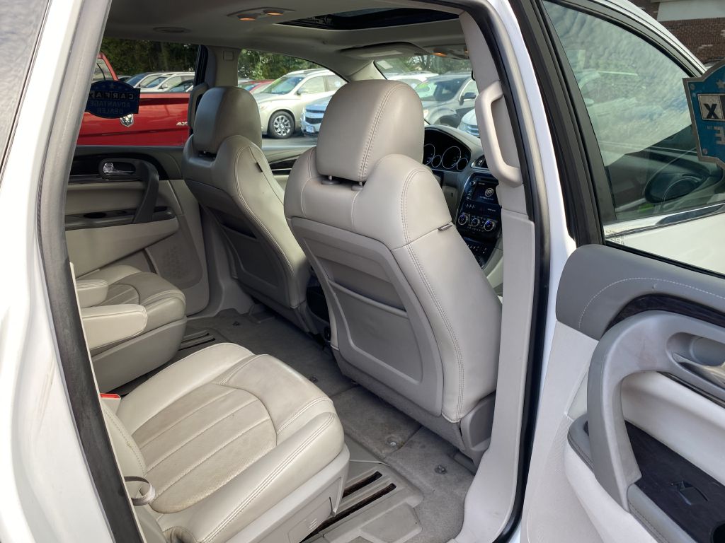 Photo 18 of this BUICK ENCLAVE