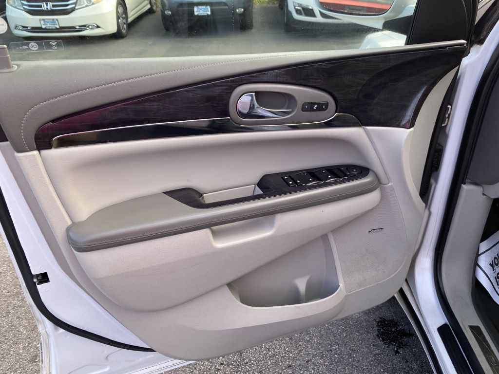 Photo 21 of this BUICK ENCLAVE