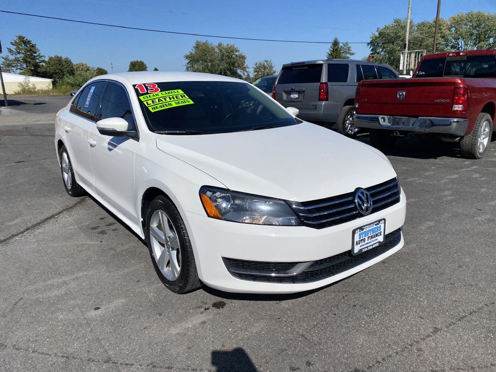 Photo 3 of this VOLKSWAGEN PASSAT