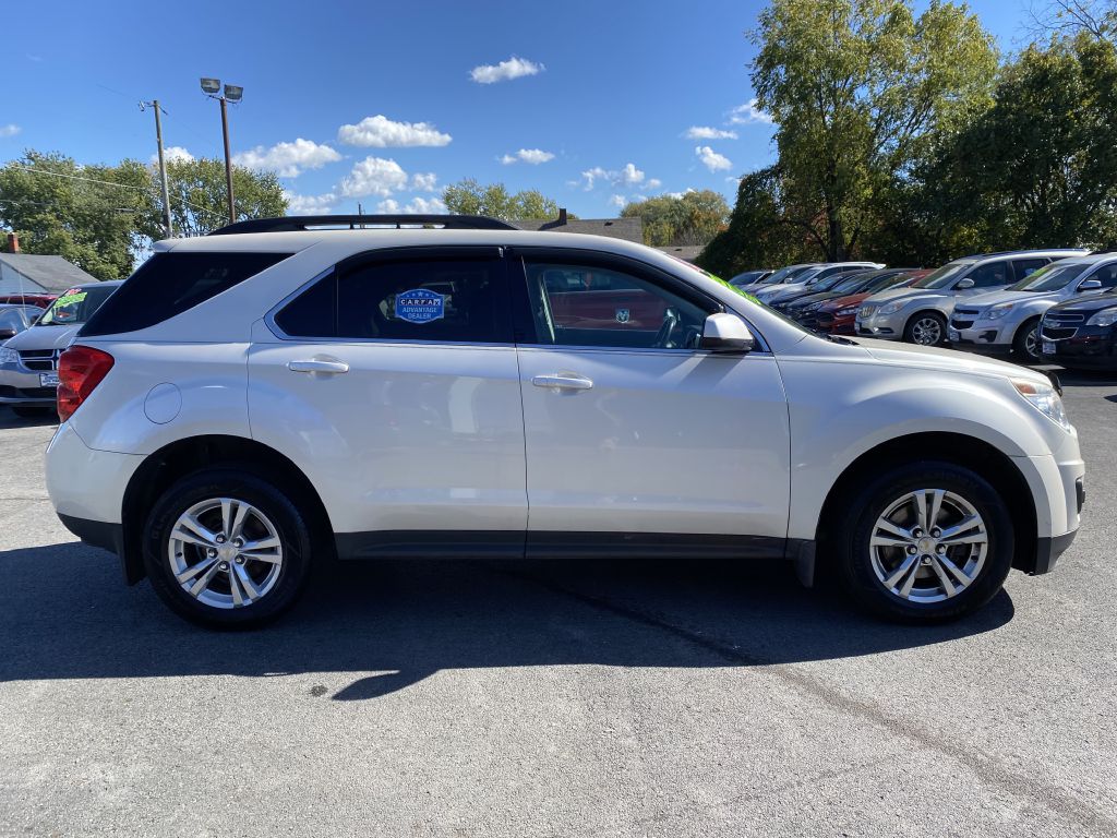 Photo 4 of this CHEVROLET EQUINOX