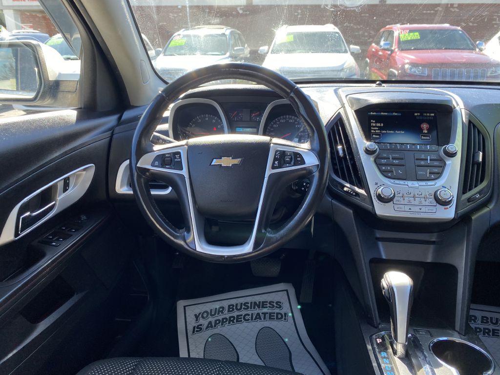 Photo 10 of this CHEVROLET EQUINOX