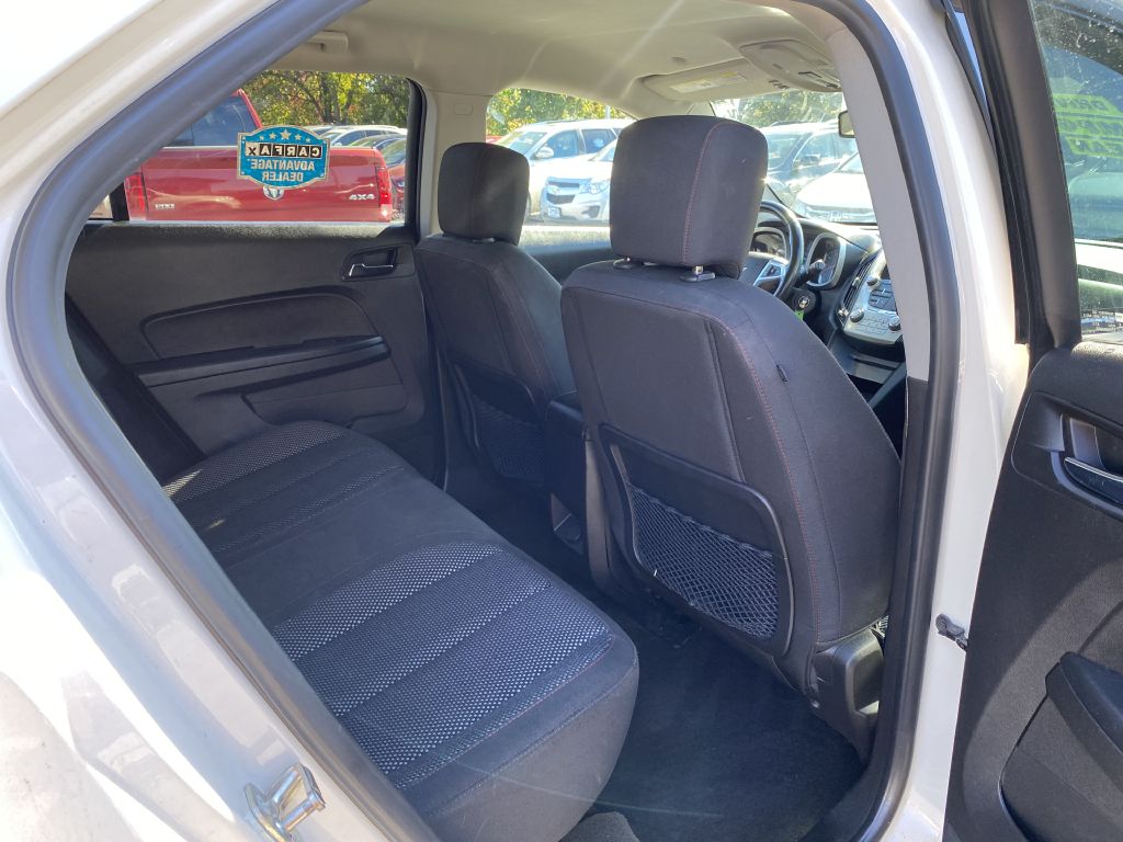 Photo 17 of this CHEVROLET EQUINOX
