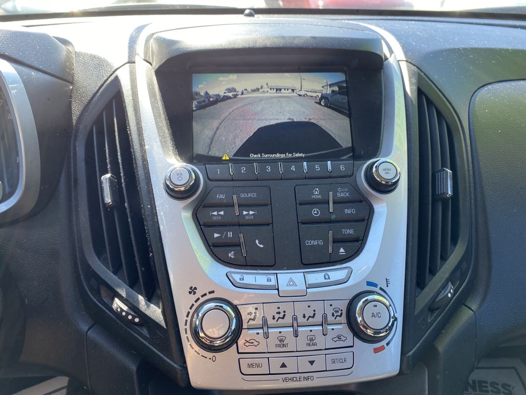 Photo 27 of this CHEVROLET EQUINOX