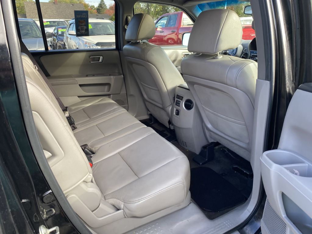 Photo 18 of this HONDA PILOT