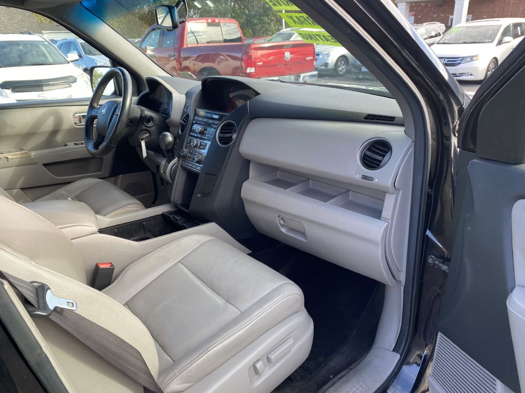 Photo 19 of this HONDA PILOT