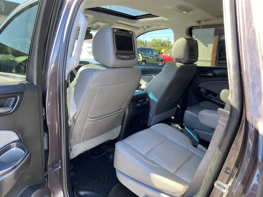 Photo 15 of this CHEVROLET TAHOE