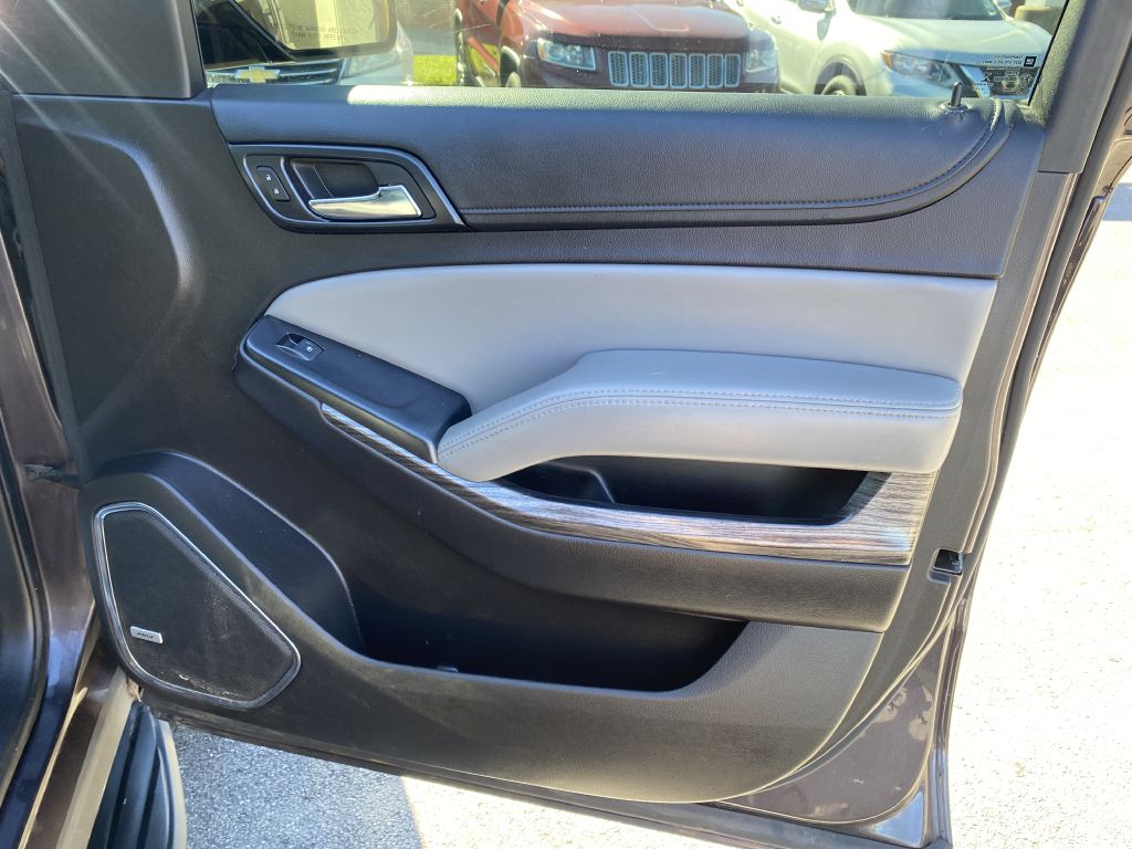 Photo 24 of this CHEVROLET TAHOE