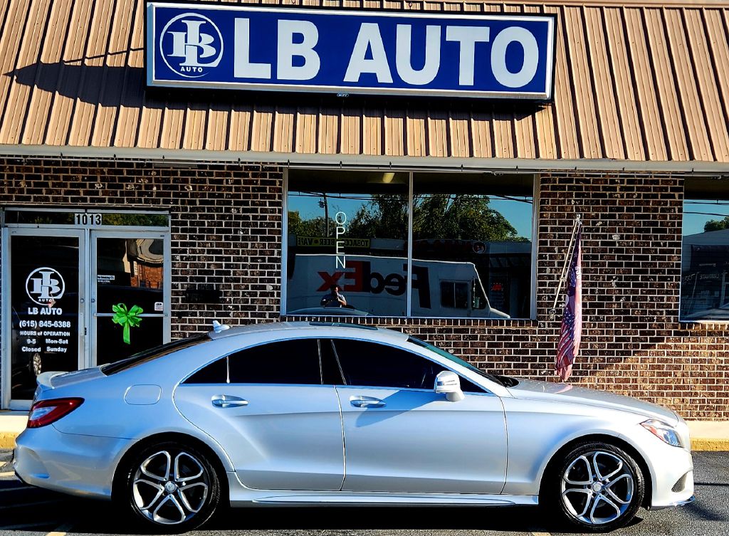 Photo 5 of this MERCEDES-BENZ CLS