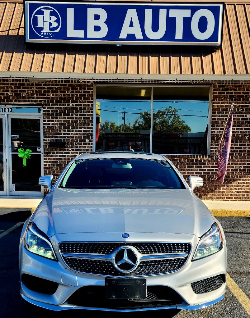 Photo 2 of this MERCEDES-BENZ CLS