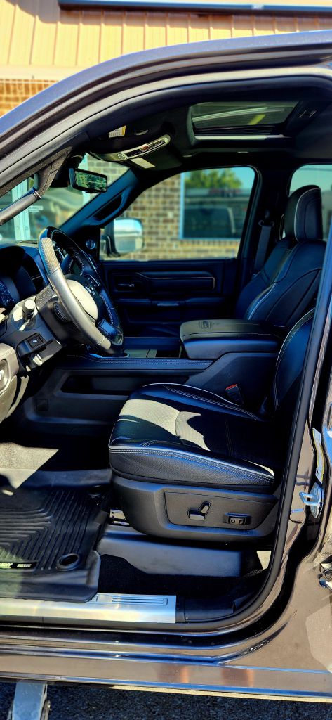 Photo 13 of this RAM 2500