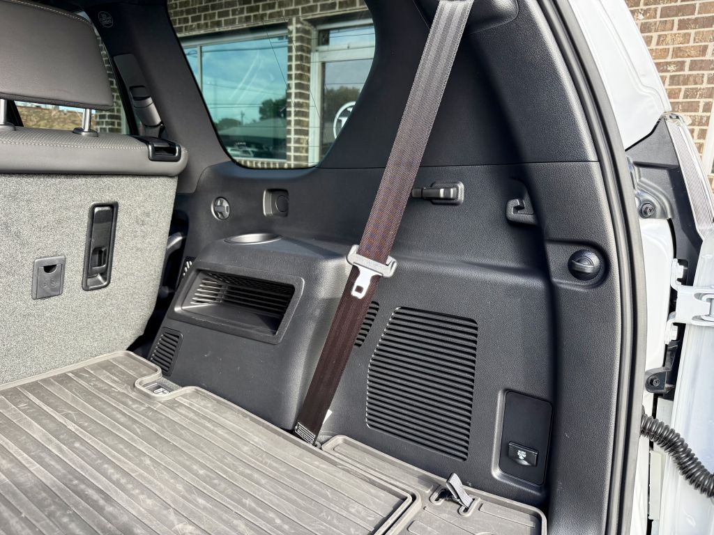 Photo 27 of this LEXUS GX