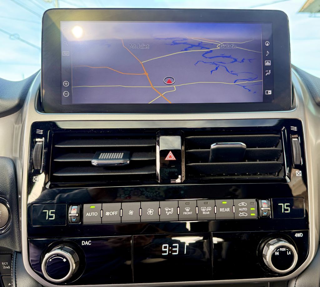 Photo 9 of this LEXUS GX