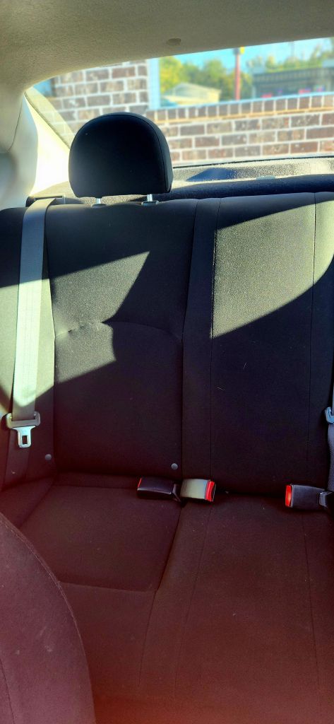 Photo 9 of this NISSAN VERSA
