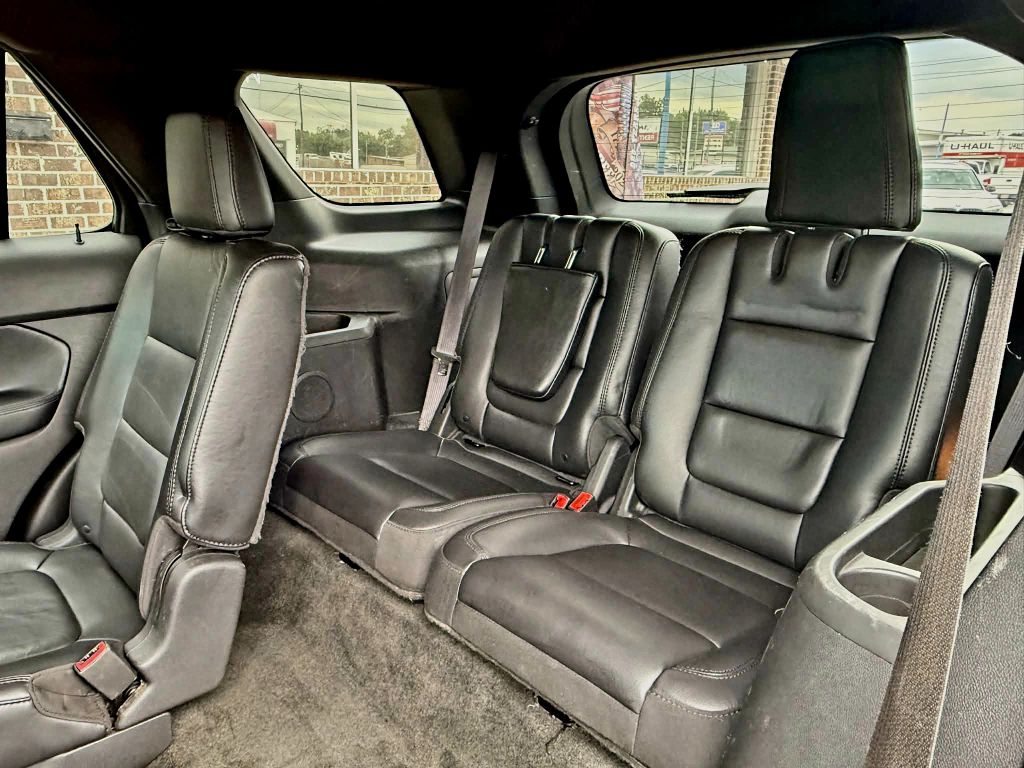 Photo 21 of this FORD EXPLORER